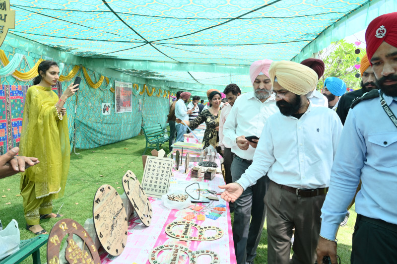 Book Fair 1